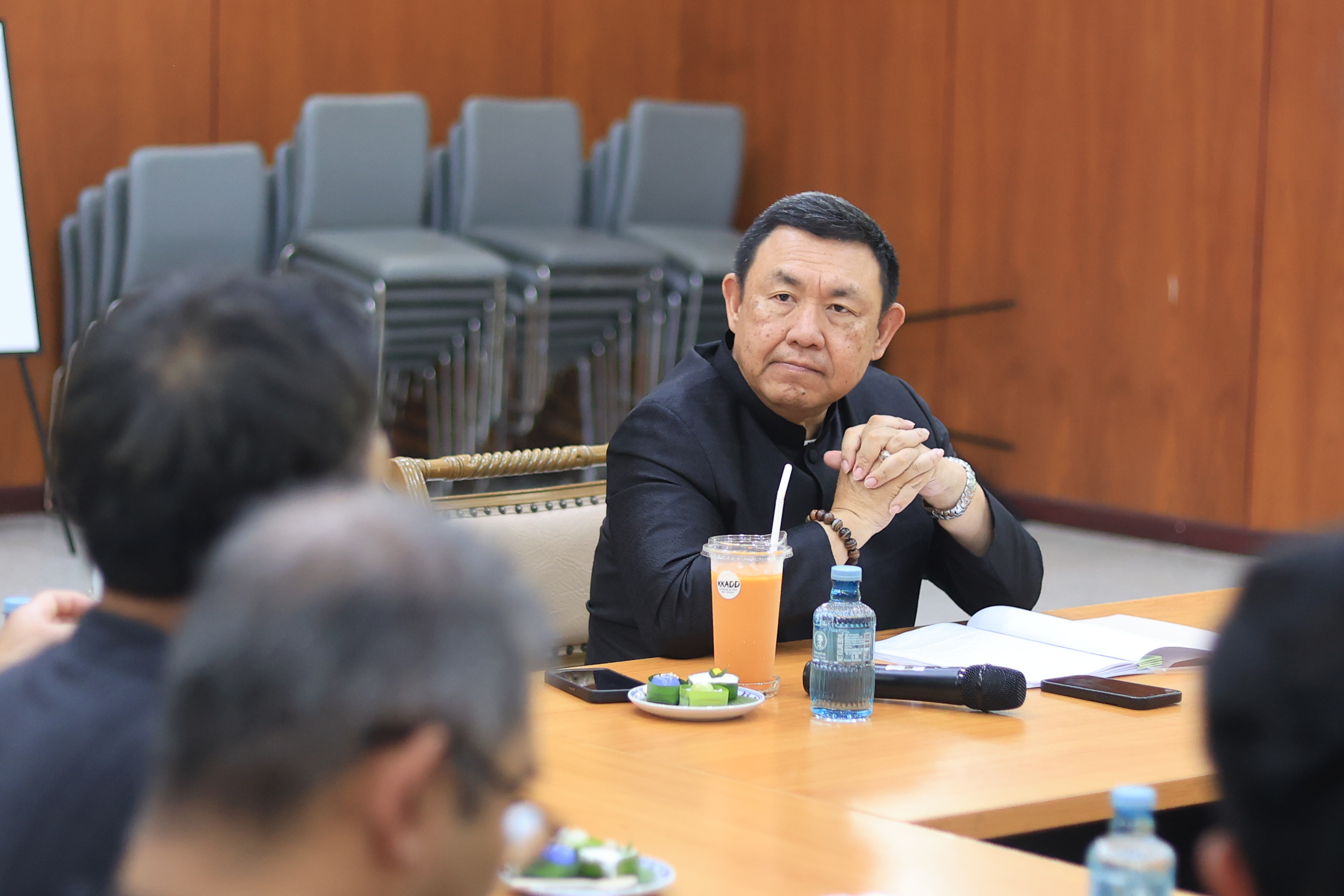 title - ส.ป.ก. ประชุมเข้ม การจัดทำโครงการแก้ไขปัญหาผลกระทบจากสถานการณ์วิกฤตด้านพลังงาน
